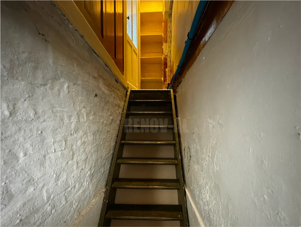 Peinture escalier avant