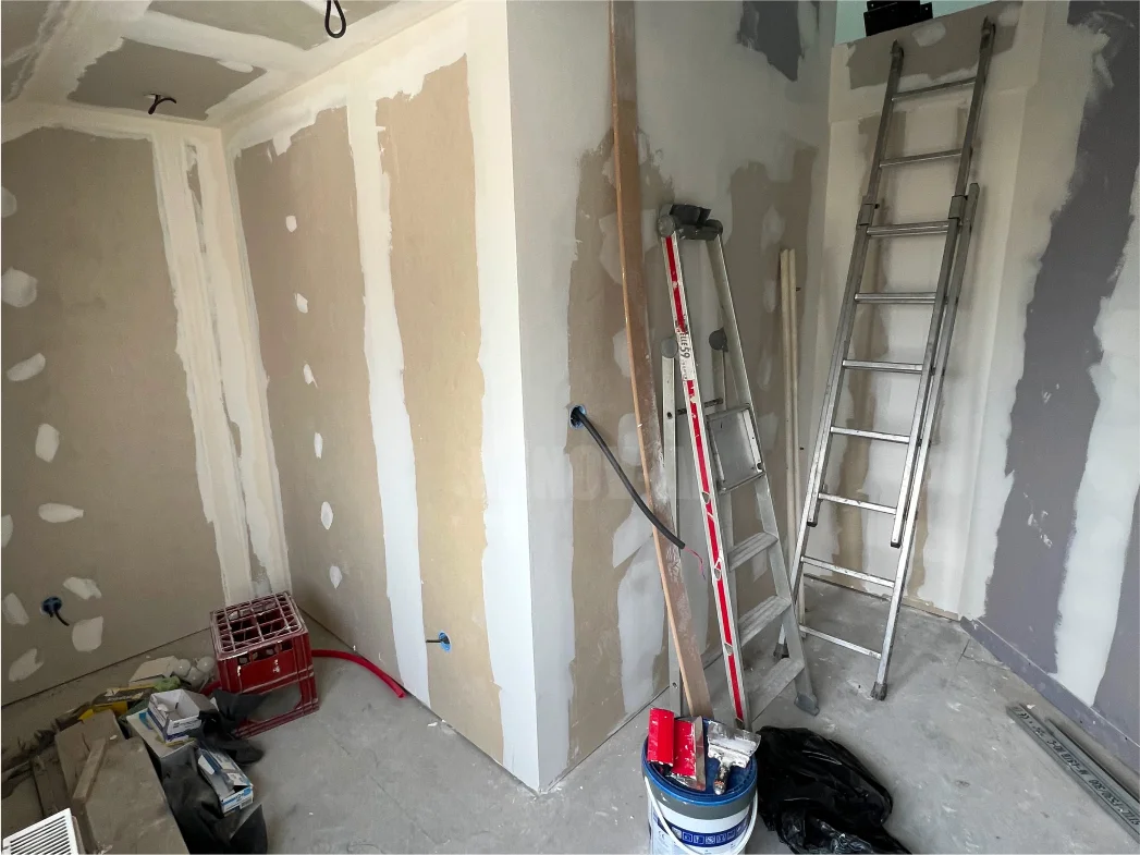 Rénovation chambre étudiante avant