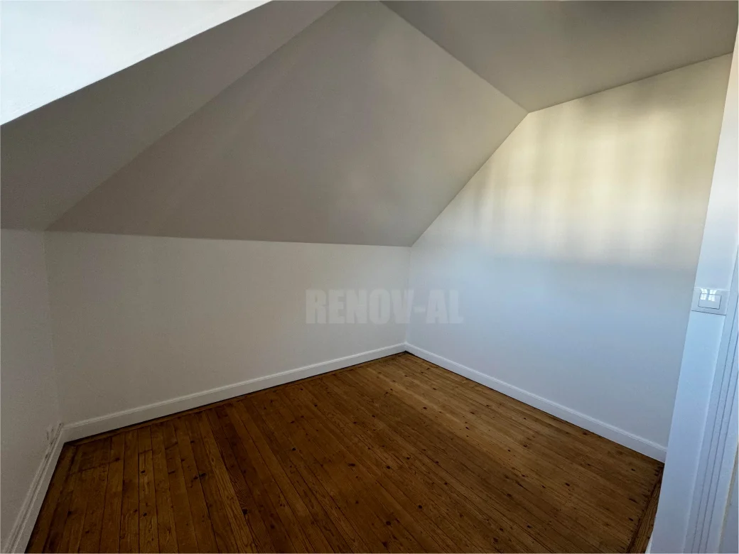 Enduits et peinture murs/plafond chambre après