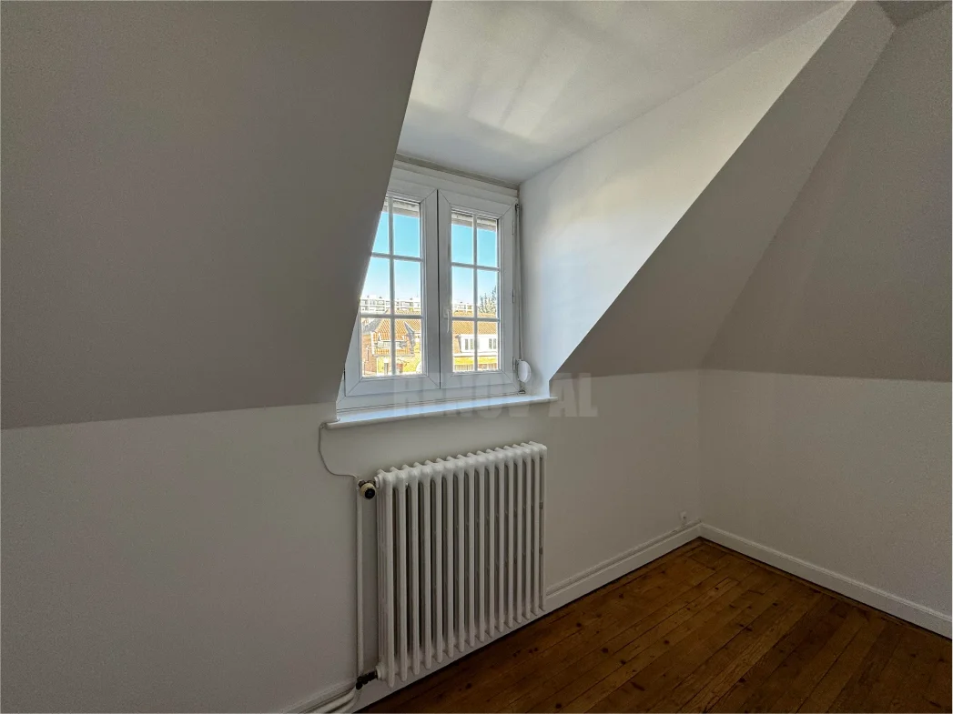 Enduits et peinture murs/plafond chambre après