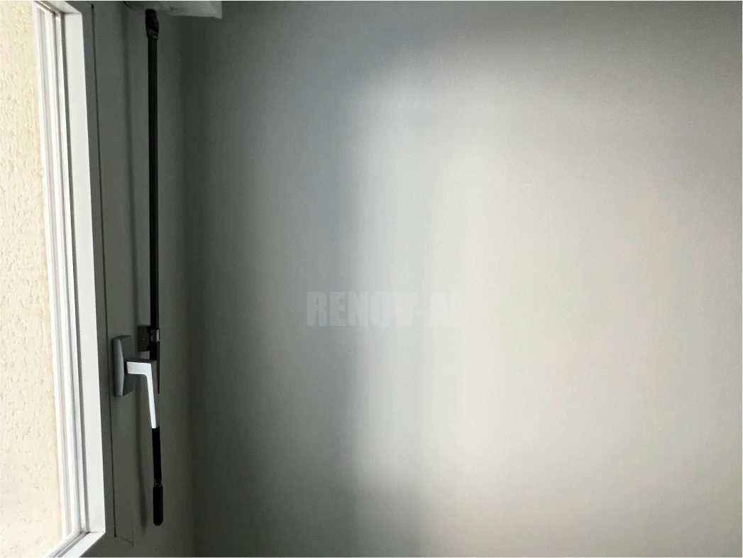 Enduits mur chambre après