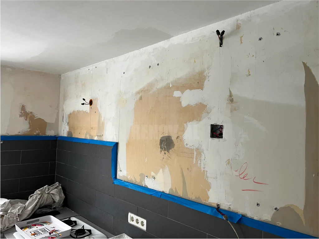 Ratissage mur avant